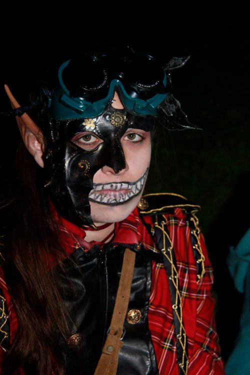 972162_10201127159882281_1351929302_n