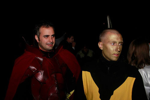 972305_10201127193123112_700238223_n