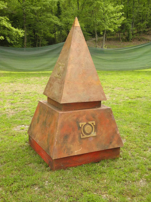 976187_608113575885605_299313189_o