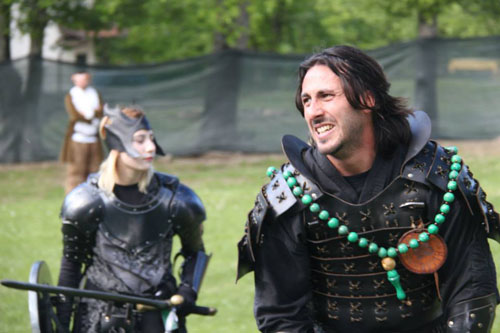 992867_10201157701245796_1090376405_n